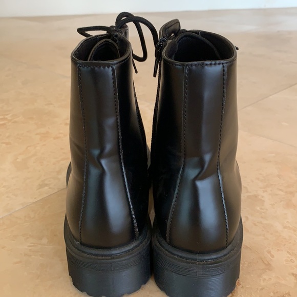 Qupid Black Combat Boots - Picture 5 of 6